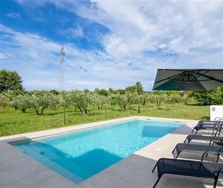 Casa Pepe * بولا